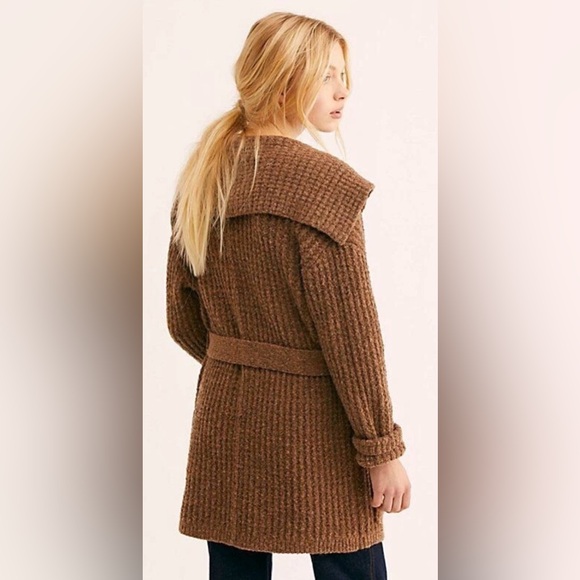 Free People Taffi Sweater Cardigan in Warm Brown
NWOT - Picture 2 of 2